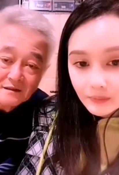 赵本山女儿承认整容了吗,赵本山女儿整容被质疑