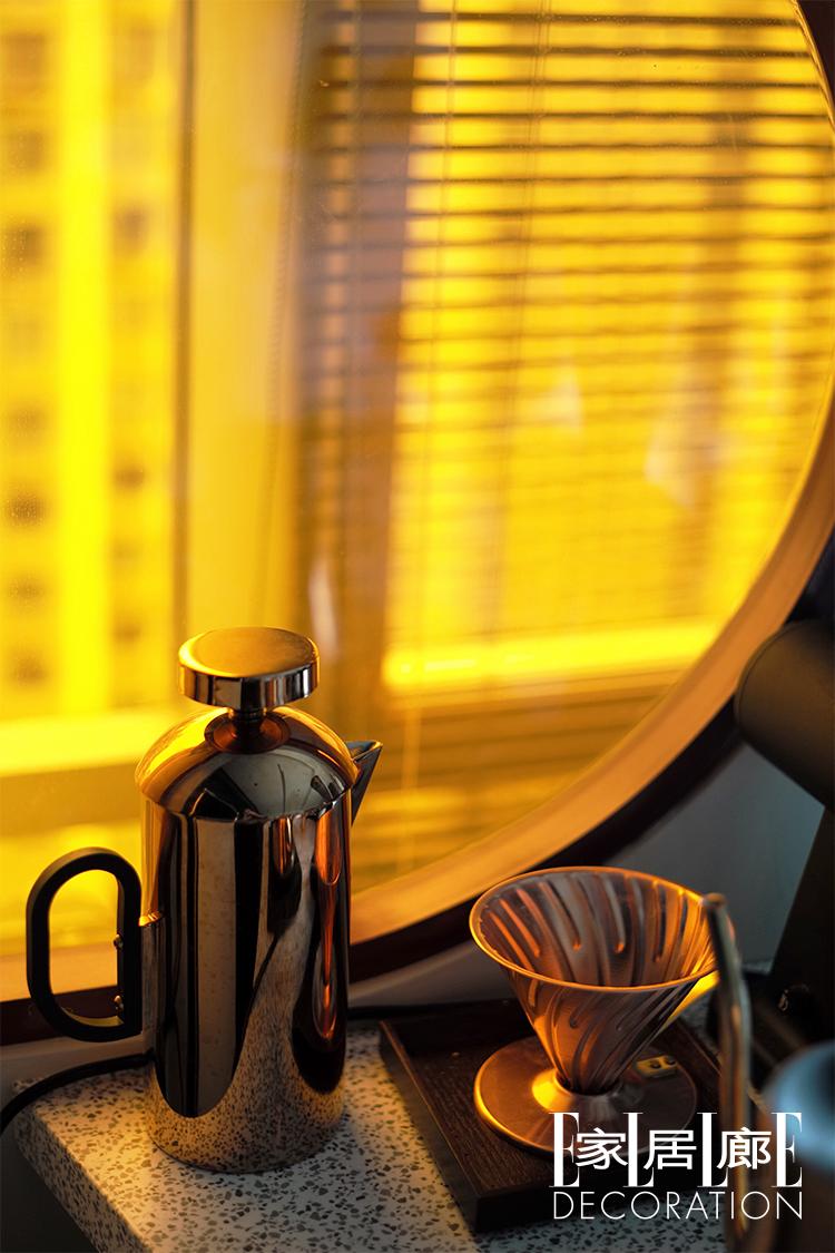 这对上海夫妻淘遍全世界,装进了50m²的酒店公寓