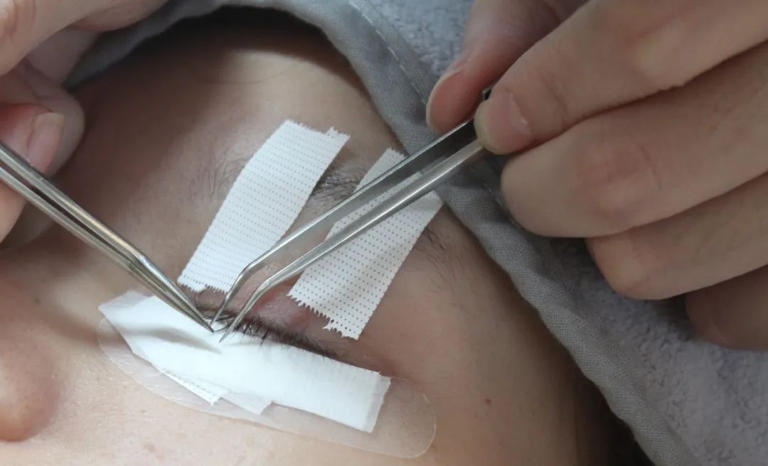 花一个月时间可以变美吗,花1个小时素人变气质女神