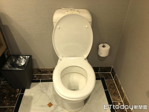 女性上厕所为什么选蹲式,女性上厕所为什么蹲着