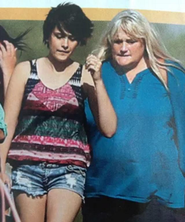 迈克尔杰克逊的女儿为什么是白人,迈克尔杰克逊女儿生活视频