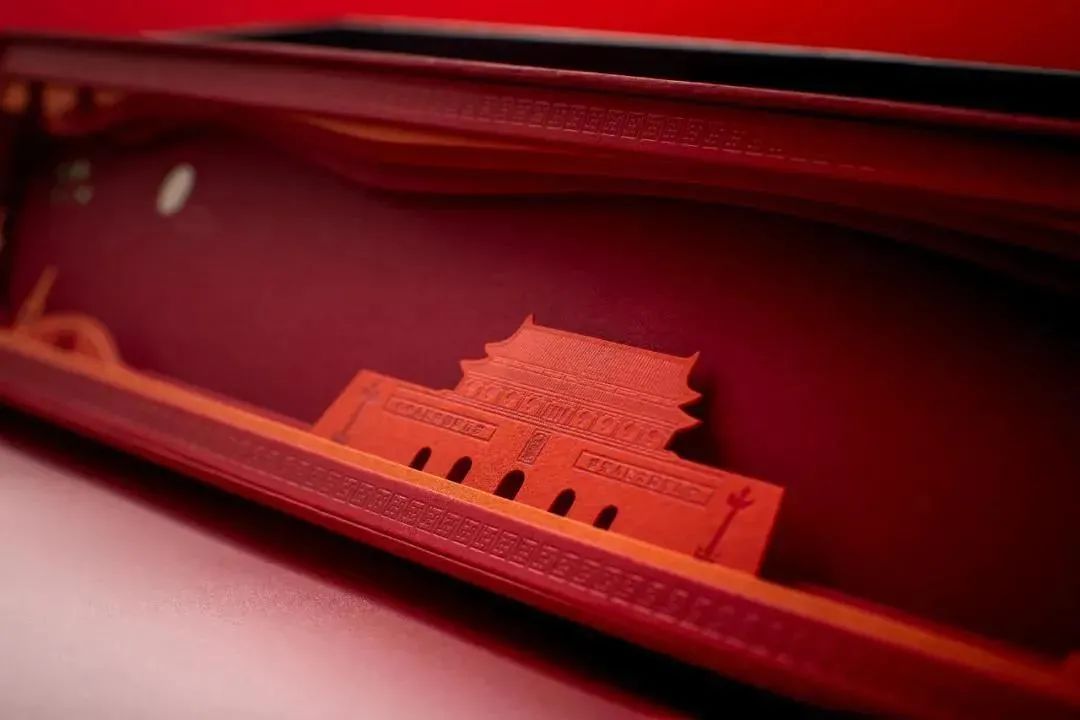 燃到不敢认！国货品牌月饼太美了，连老外都要疯*搞狂**代购