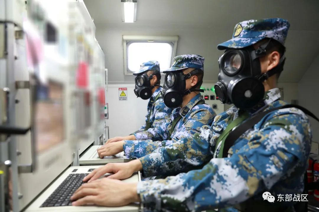 热点｜岸导团联手防化营，出击