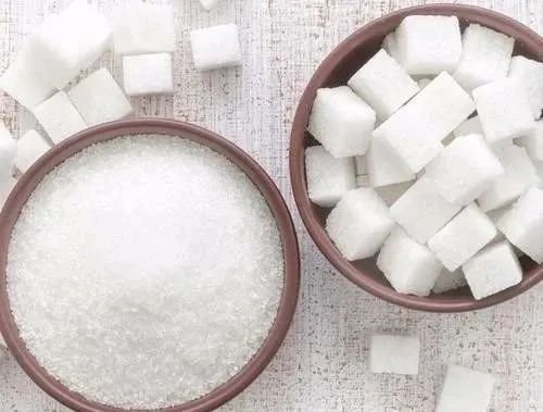 看完这个你还想吃草莓吗,看完这个之后你还想喝奶茶吗