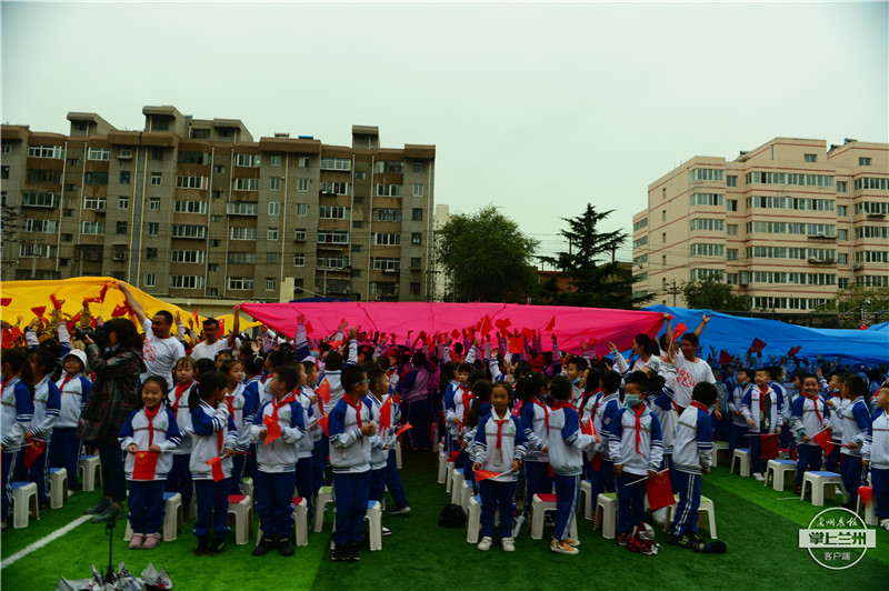 迎中秋小学舞蹈,诗朗诵舞蹈双人小学生国庆