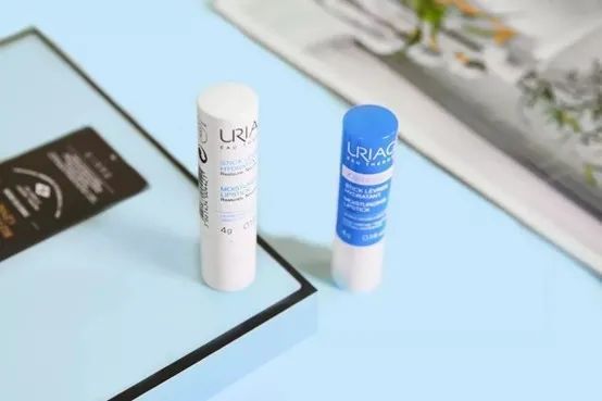 适合干唇唇炎变色唇膏,去死皮不粘嘴滋润平价的唇膏