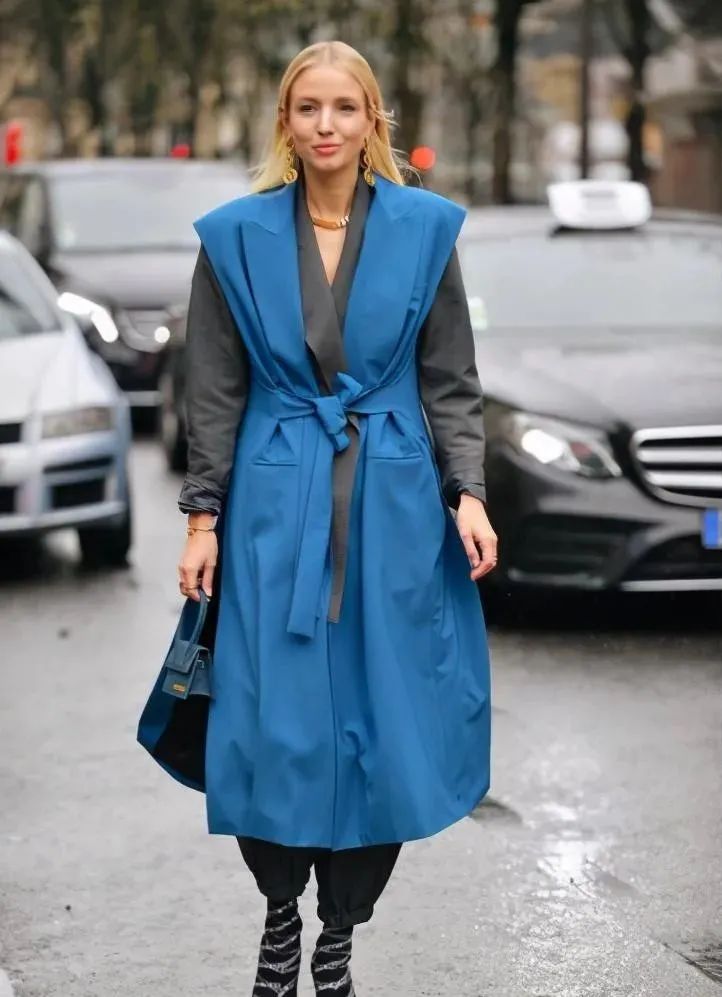 三款很有质感的风衣,今年最火的6款时髦风衣