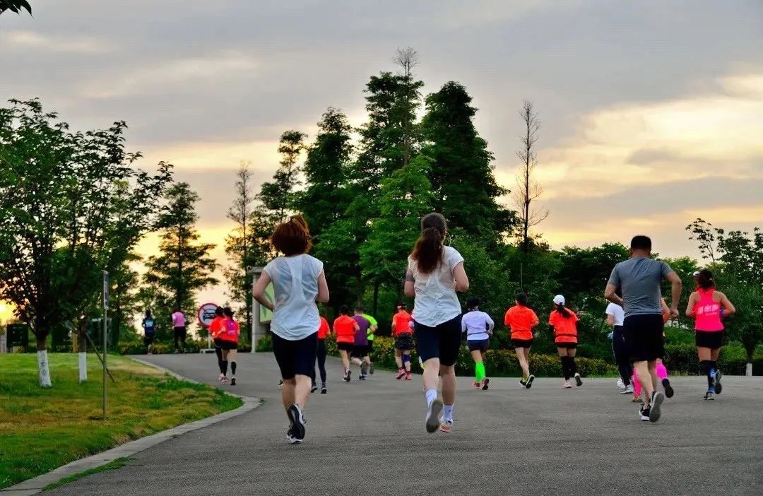 嘘！青白江名媛群邀你进群！让你轻松在朋友圈c位出道