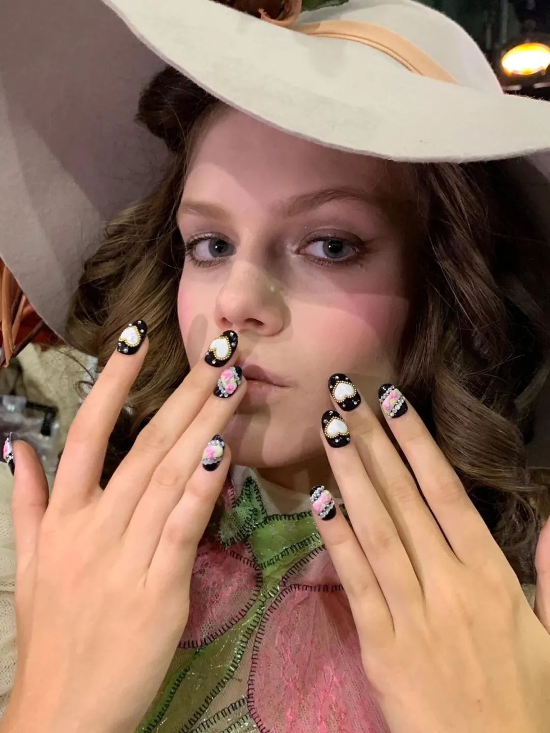 美甲时尚偶像MeiKawajiri，志在让美甲成为一种可以被称为梦想的职业