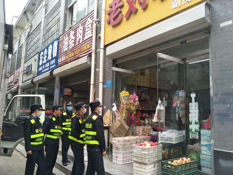 数字城管用汗水守护城市颜值,金乡城管