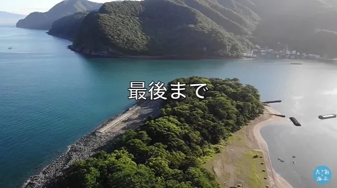 女生把破面包车改装成房车,女生把面包车改造成房车