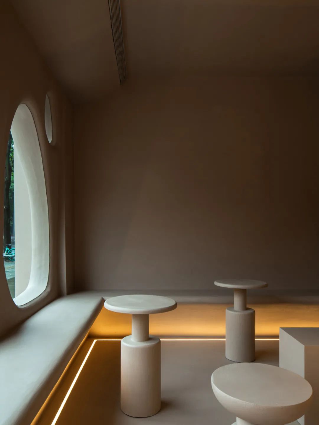 日本空运芝士蛋糕、28元超值特调咖啡...老牌美味or新晋网红，谁会狙中成都人的甜品胃？