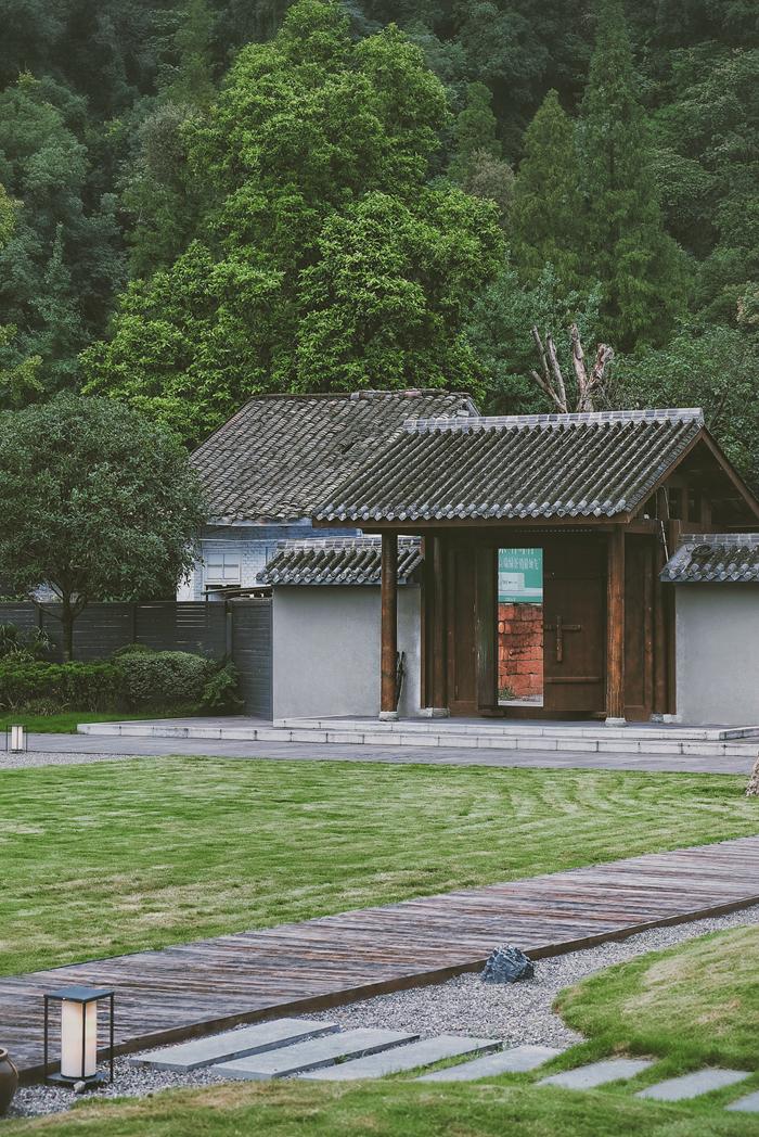 乐山峨眉山泡温泉,峨眉冬天泡温泉攻略