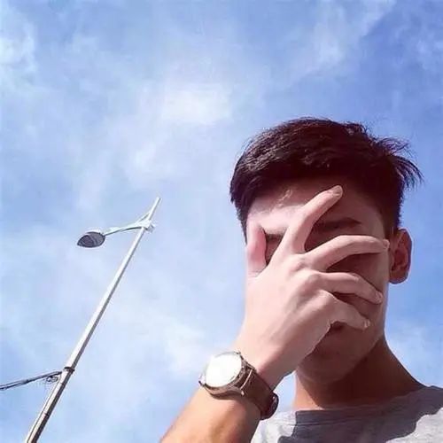 感谢你做我平凡岁月里耀眼的星辰,感谢你做我平淡岁月里的耀眼星辰