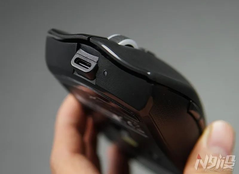 多彩m800无线鼠标拆解,多彩m800无线鼠标微动