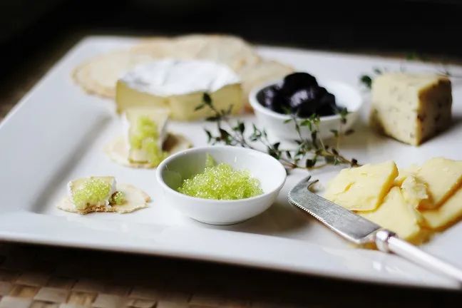 还在用洗面奶让你的脸越洗越白,还在用的洗面奶