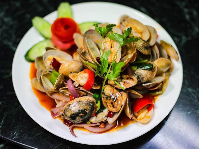 三亚海棠湾希尔顿攻略,三亚湾亚龙湾旅游攻略