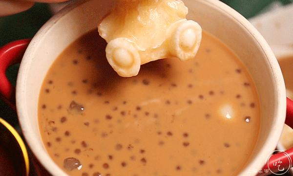 藏在淮海路街角的「传奇糖水铺」，又出爆款“水晶小熊”