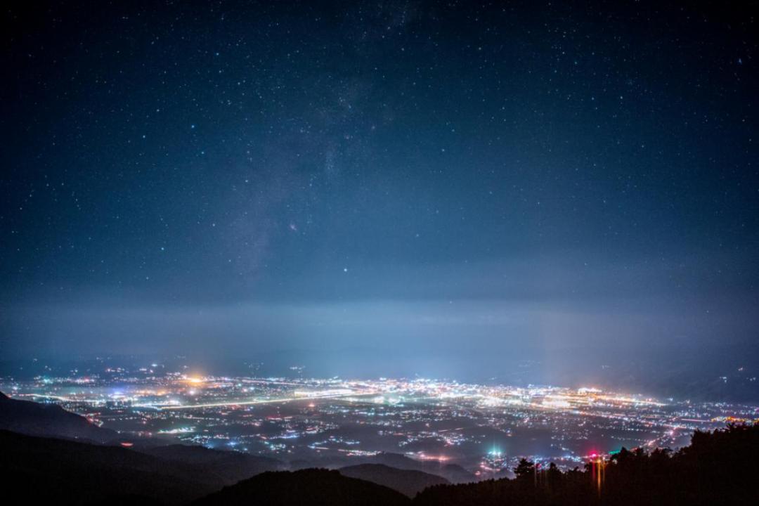 宝鼎寺夜晚,宝鼎寺里面有什么