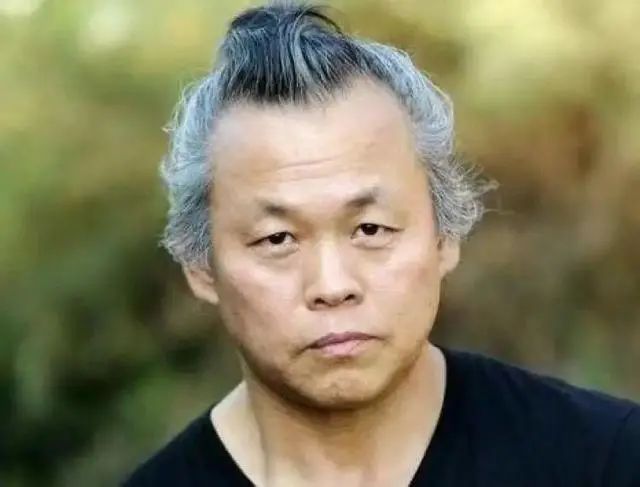 早新闻丨“03、04房不要往外扔套套”,广西一小区这张提示火了