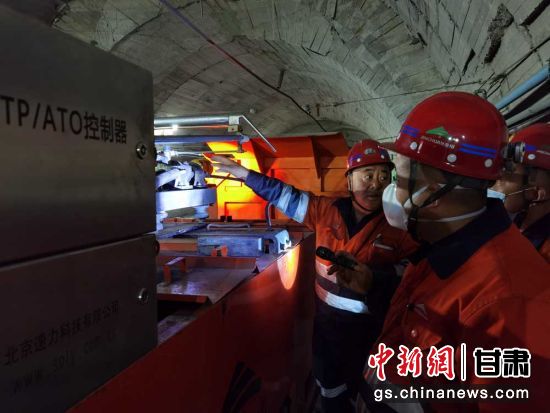 金川龙首矿,金昌龙首矿无人驾驶矿车