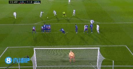 西甲皇马6-1马洛卡本泽马2传2射,皇马对埃瓦尔本泽马