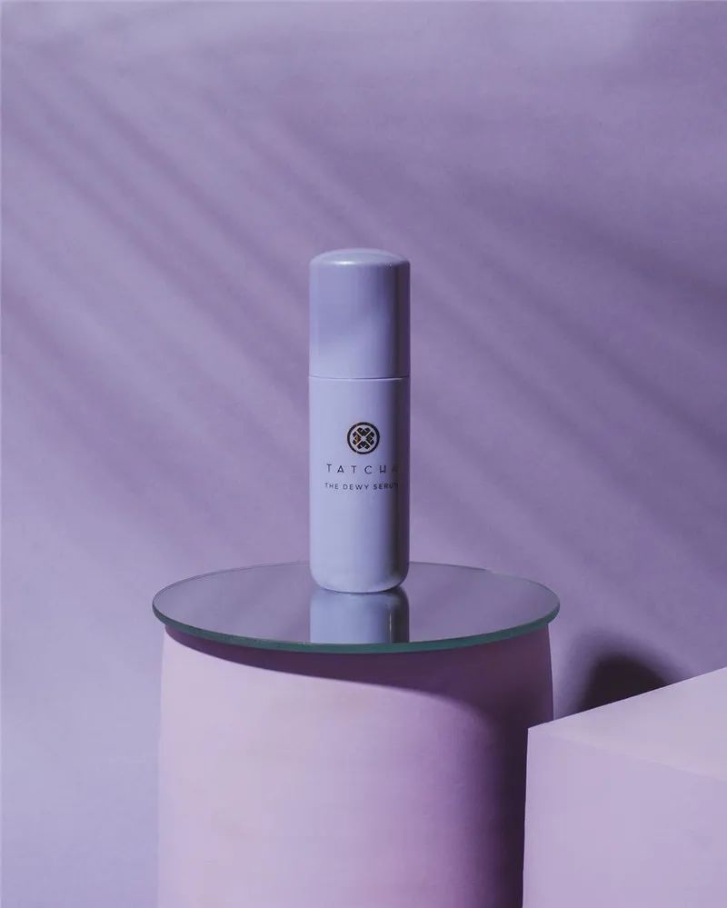 全球新品105:彩色粉底、防晒精华等新概念产品上市/新锐年末推联名、上礼盒