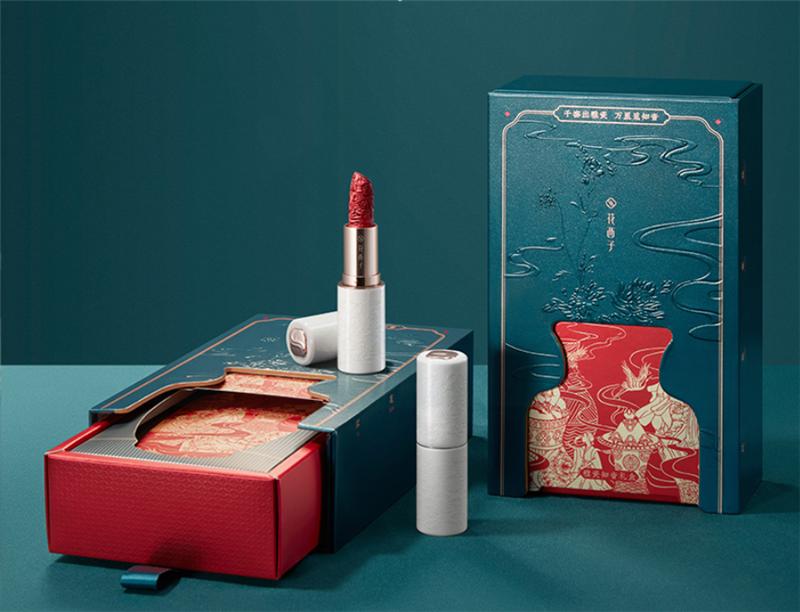 全球新品105：彩色粉底、防晒精华等新概念产品上市/新锐年末推联名、上礼盒