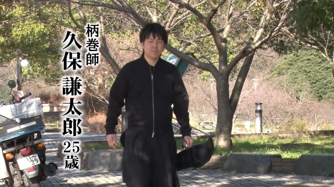 本人25岁做机械制造四年,日本小伙做了一把纸刀