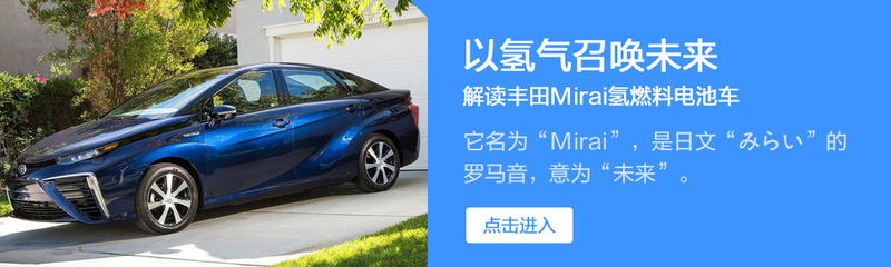 在冰天雪地里飙车,在冰路上飙车