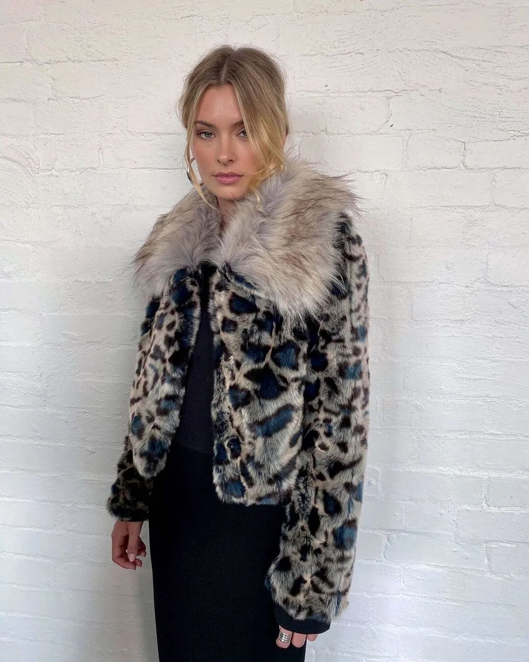 轻奢皮草大衣,高端轻奢皮草大衣