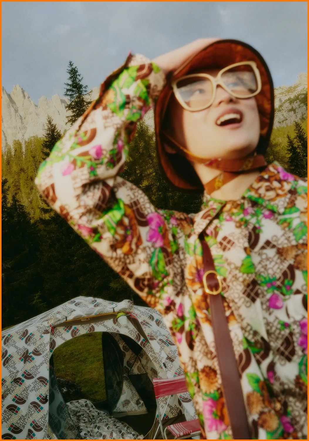 为什么满大街都是穿北面羽绒服的,北面羽绒服700和900的区别