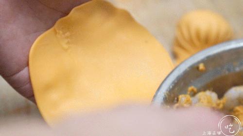 淮海路上10m²！连座位也没有的店，专卖香港“彩色点心”