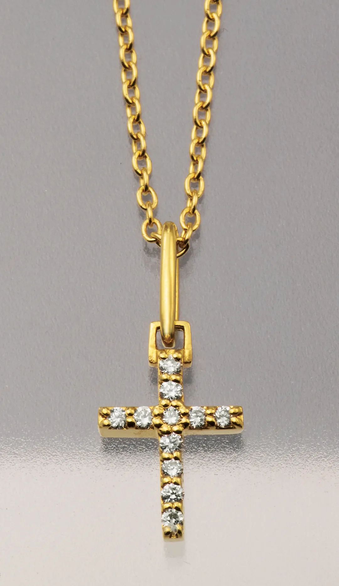 没有女人能拒绝一辆豪车,没有女人能拒绝香水