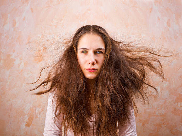 冬天老被电到教你三招预防静电,怎么在不被电的情况下消除静电