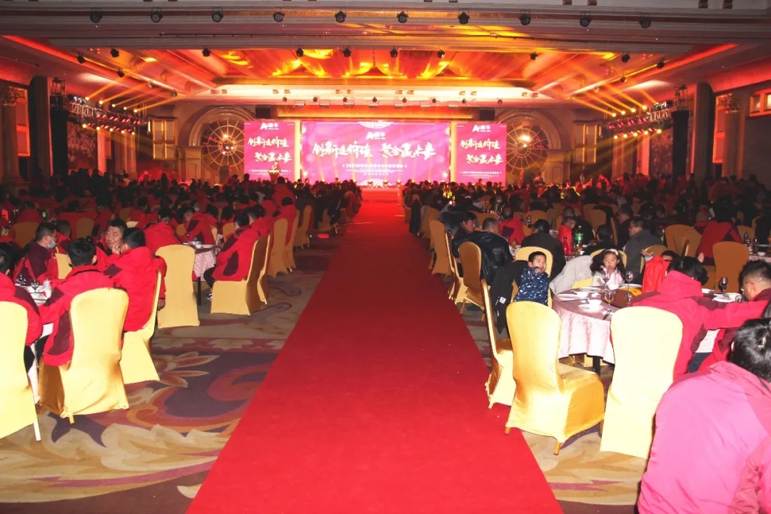 订货会火爆进行中,订货会火爆现场