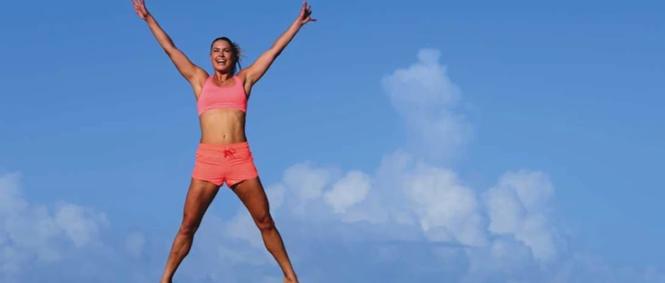 足球运动员喜欢吐口水,足球运动员为何要吐口水在球场上