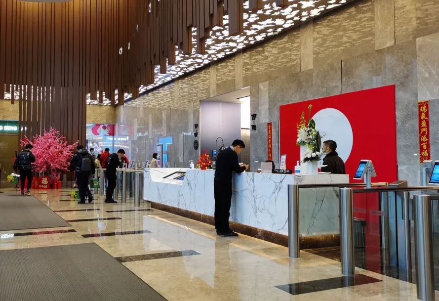 新春新妆显贵显质感的日常妆容,新春氛围办公楼