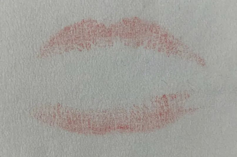 凭借不老神颜抢到男神45岁却难逃变老变丑的命运她到底做错了什么？