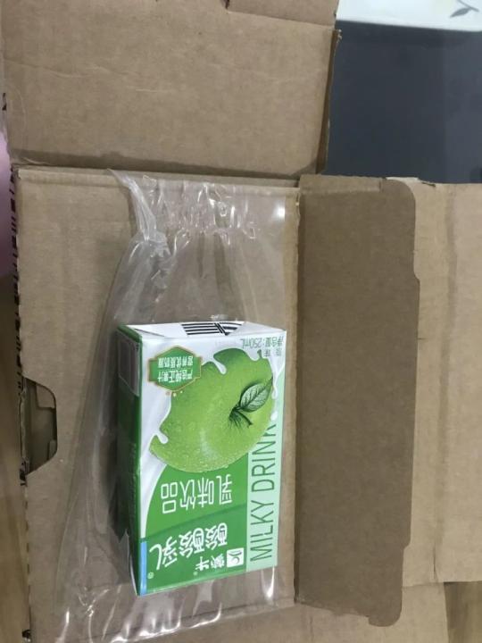 苹果官网买手机收到苹果酸奶,苹果官网买手机收到牛奶