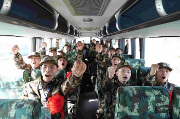 走，当兵去！*警武**沈阳支队首批春季新兵入营，兵员成分全为大学生