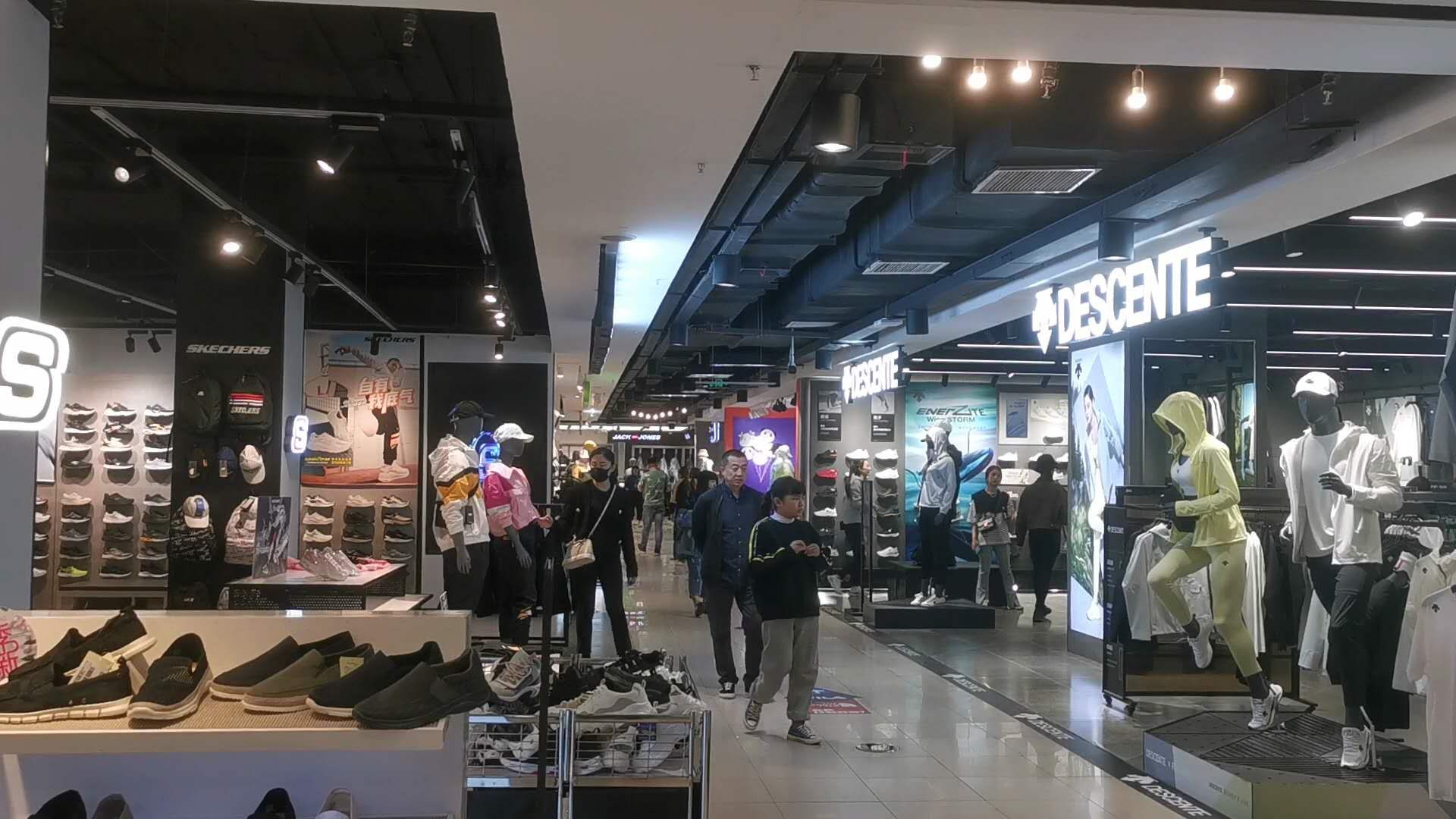 春节各大商场活动,清明小长假来啦