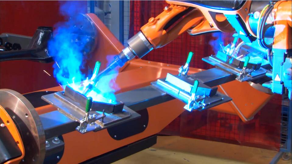 灞变笢鍗庡叏鍔ㄥ姏鑲′唤鏈夐檺鍏徃宸ヤ汉,鎷兼悘瀹炲共鍒涙柊浜夊厛