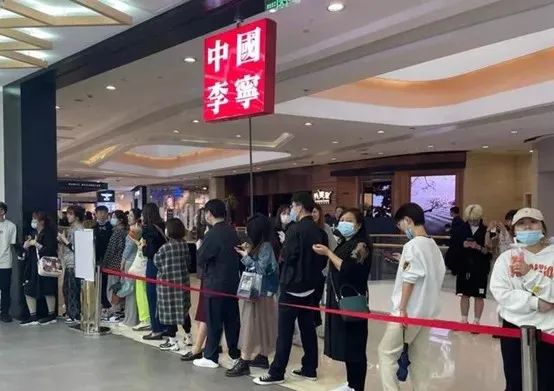 疯狂地炒鞋,疯狂炒鞋