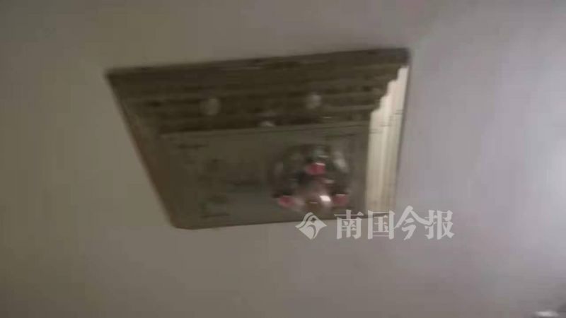 广西柳州天花板异响,广西柳州天花板传出诡异声响