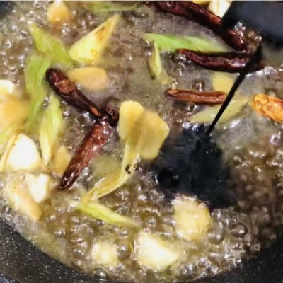 臭小苏说,想吃“红烧鲳鱼”啦