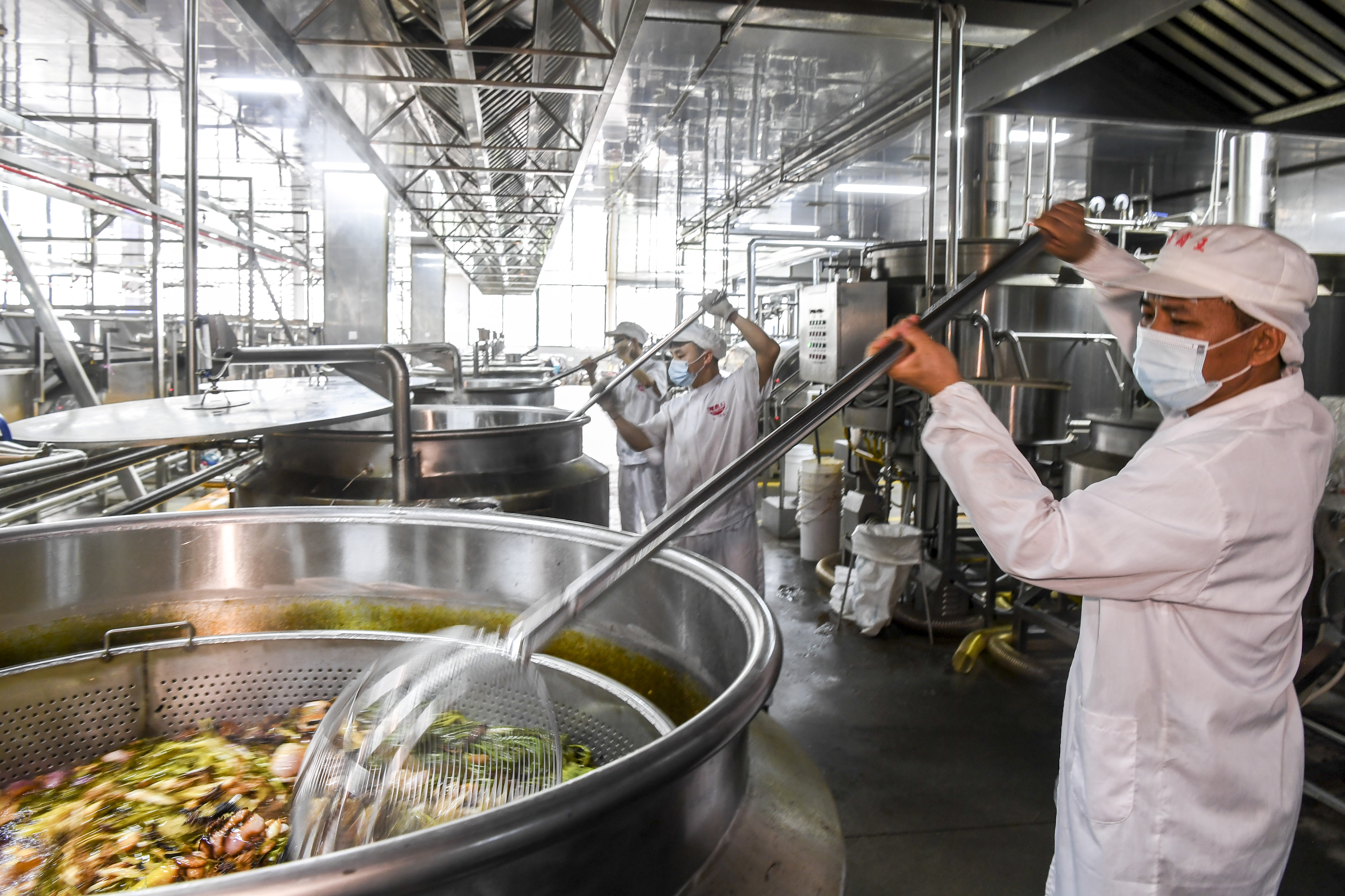 一碗难求螺蛳粉如何变成了网红粉,一碗螺蛳粉怎么变成网红的