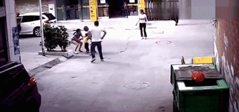 小孩被拐的5种骗术,小孩如何防止被人贩子骗