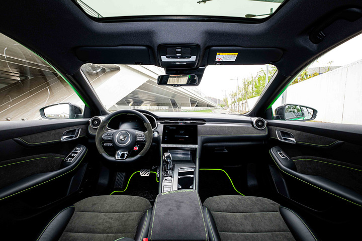 mg6xpower亮相上海车展,mg6xpower来袭造型前卫个性