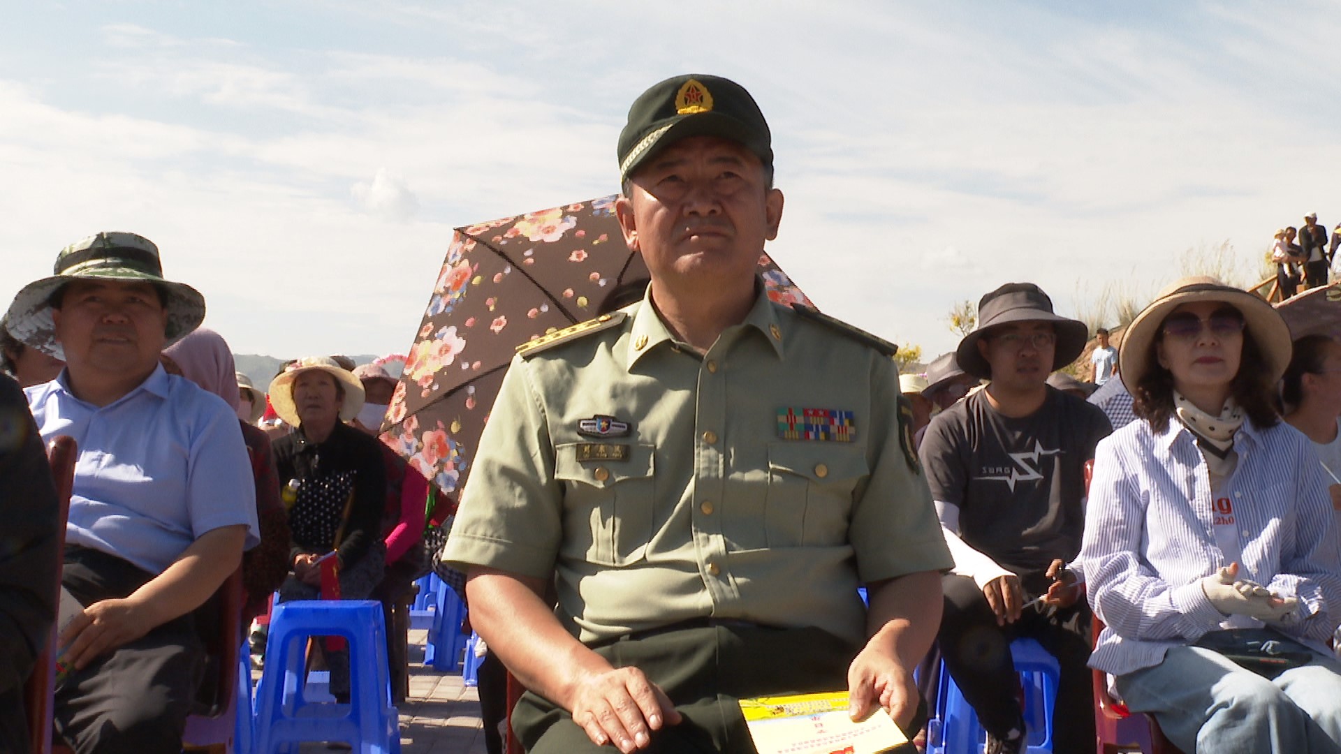 花田小镇欢迎您,让我们相约在栖云花田看灯会